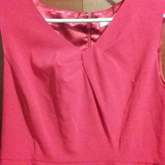 STRETCHY PINK SLEVELESS DRESS - Picture 2 of 5